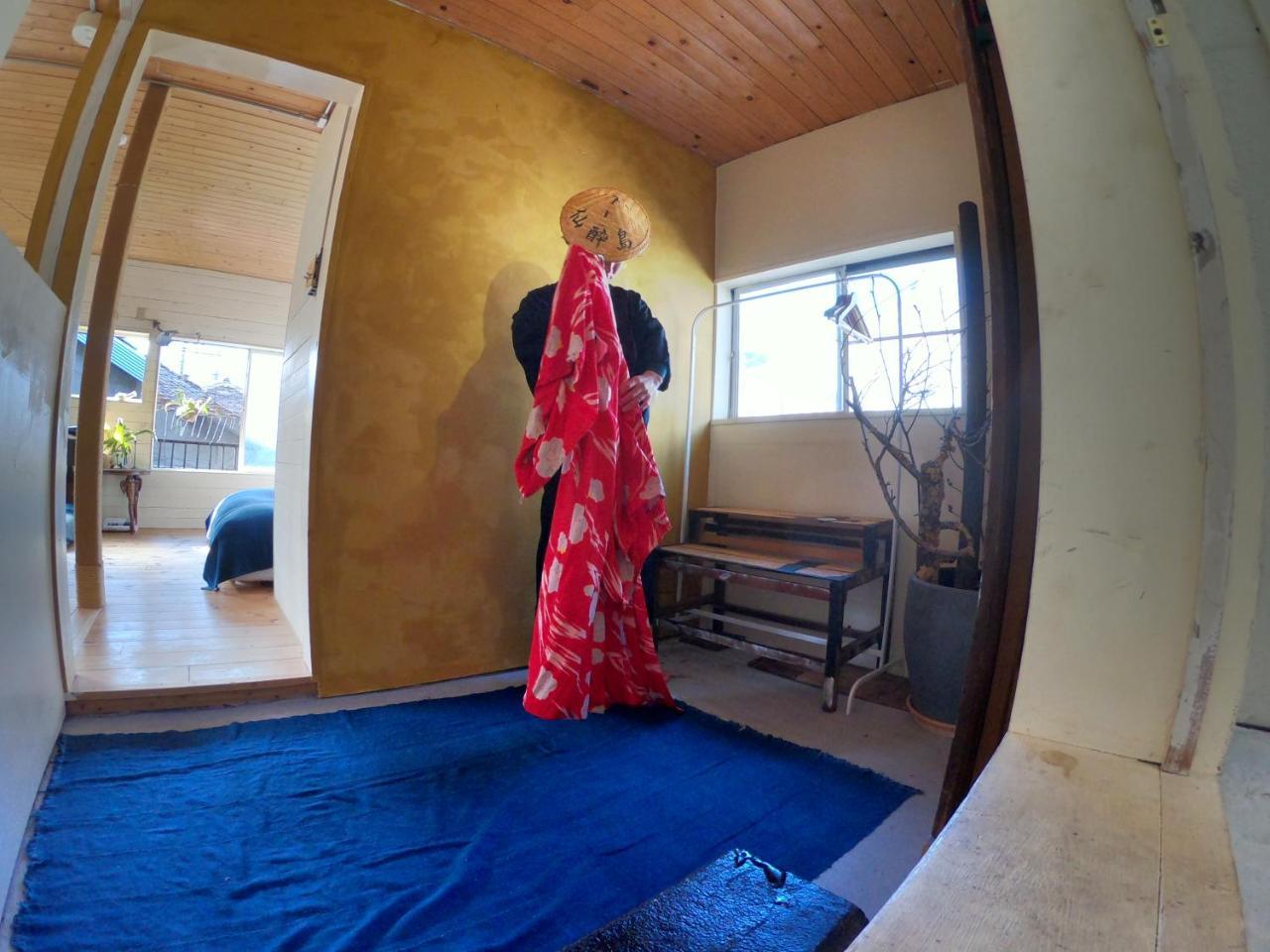 Corsage Guest house